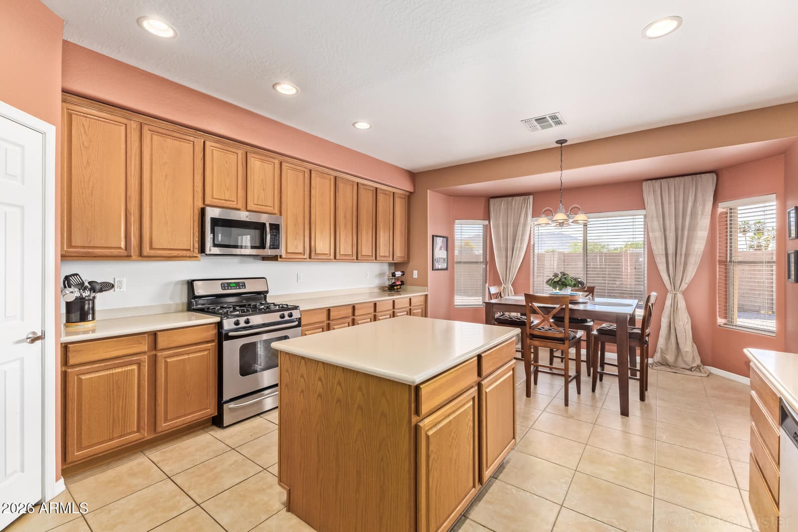 2813 E Cedar Waxwing Drive, Gilbert, AZ 85298 — photo 8 of 28