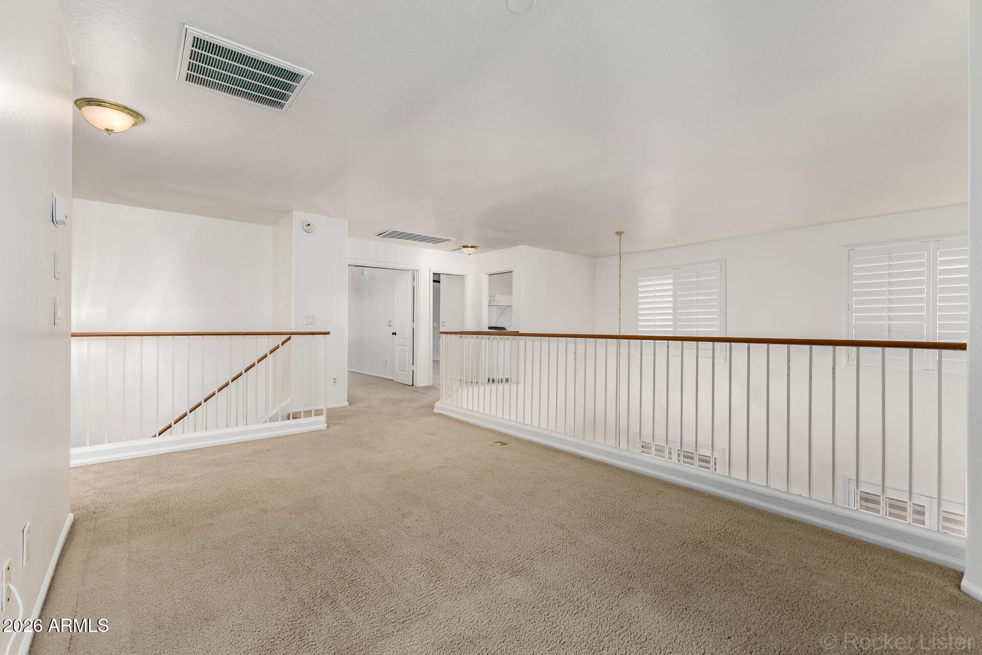 5635 W SOUTHGATE Avenue, Phoenix, AZ 85043 — photo 14 of 33