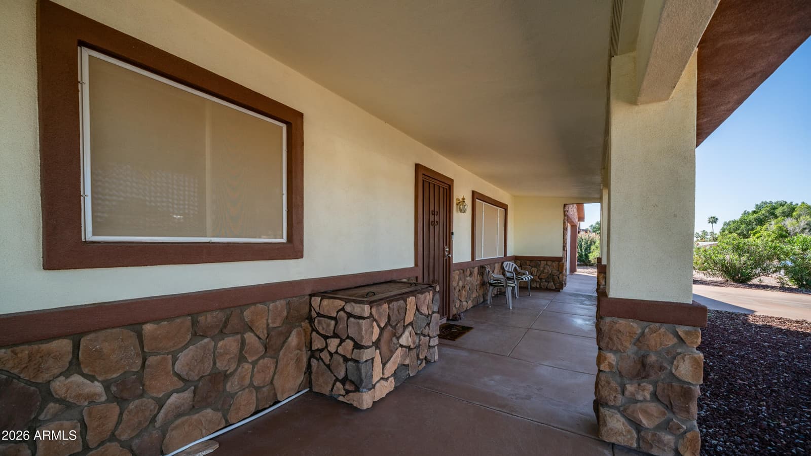 637 S COPPER Drive, Apache Junction, AZ 85120 — photo 6 of 46