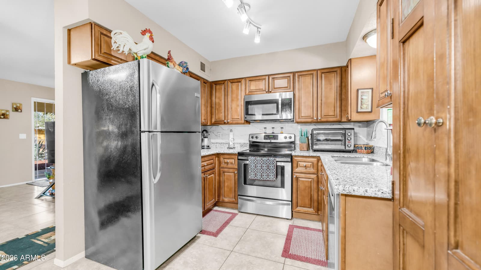 637 S COPPER Drive, Apache Junction, AZ 85120 — photo 13 of 46