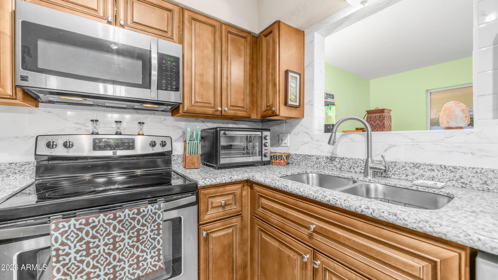 637 S COPPER Drive, Apache Junction, AZ 85120 — photo 15 of 46