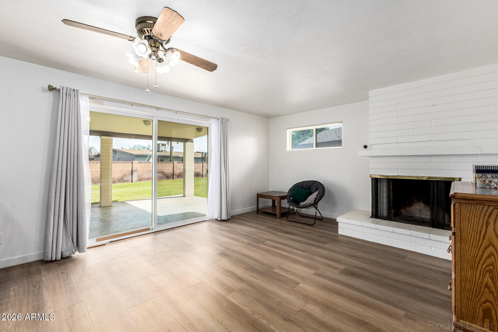 409 E HERMOSA Circle, Tempe, AZ 85282 — photo 13 of 51