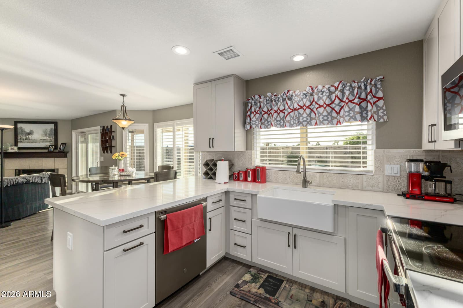 16614 S 41ST Street, Phoenix, AZ 85048 — photo 10 of 43