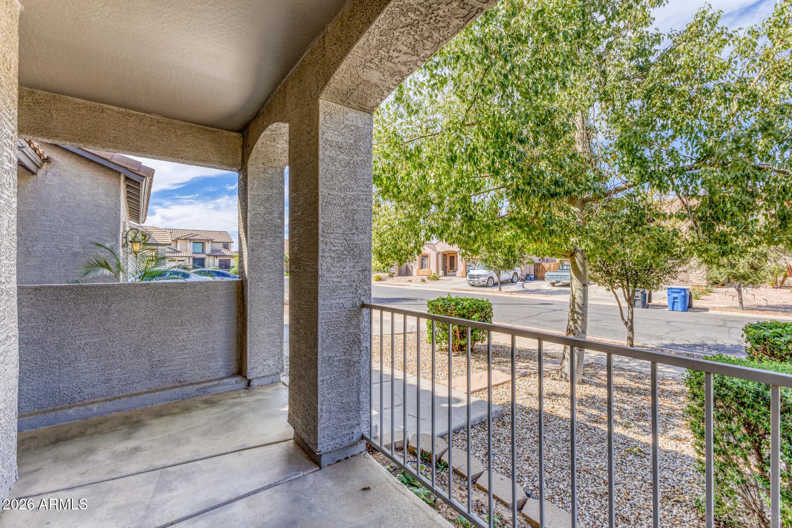 3519 E TONTO Drive, Gilbert, AZ 85298 — photo 4 of 37