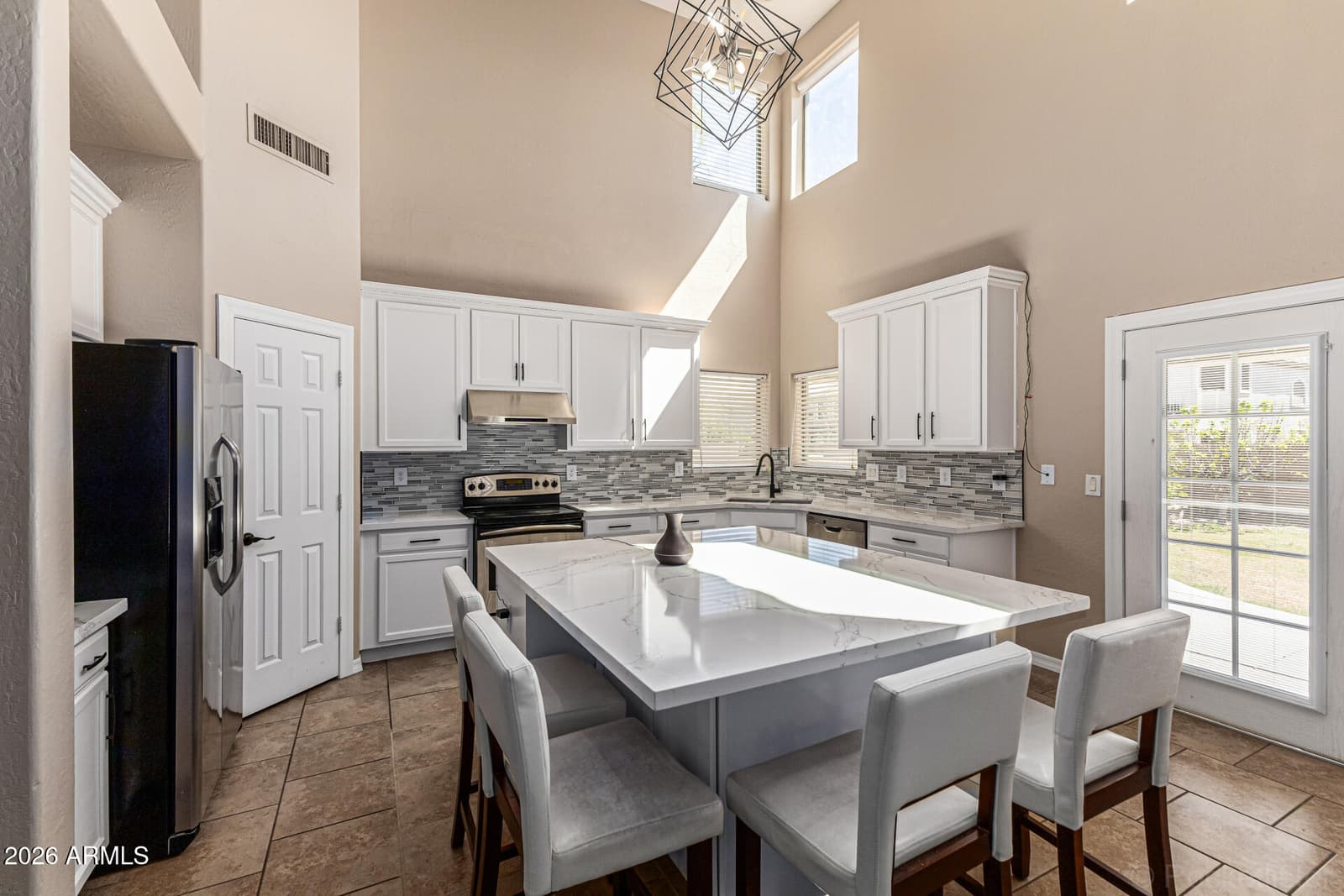 3519 E TONTO Drive, Gilbert, AZ 85298 — photo 10 of 37