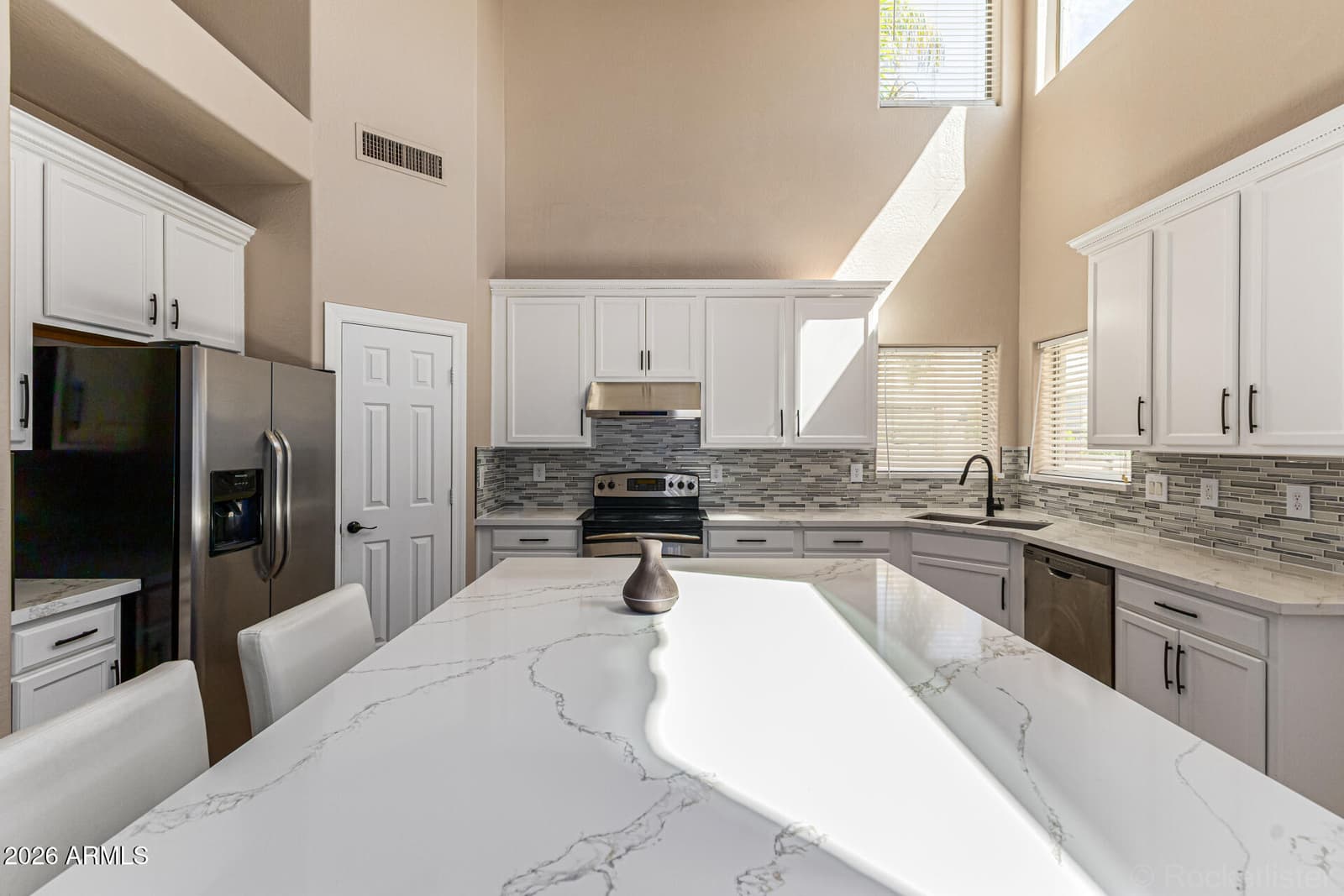3519 E TONTO Drive, Gilbert, AZ 85298 — photo 11 of 37