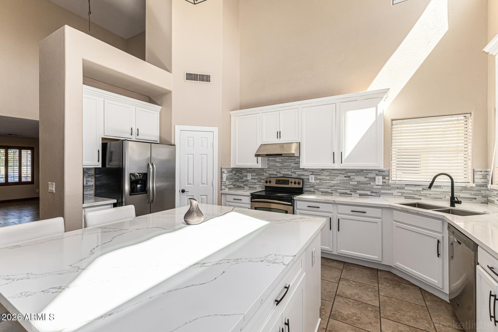 3519 E TONTO Drive, Gilbert, AZ 85298 — photo 12 of 37