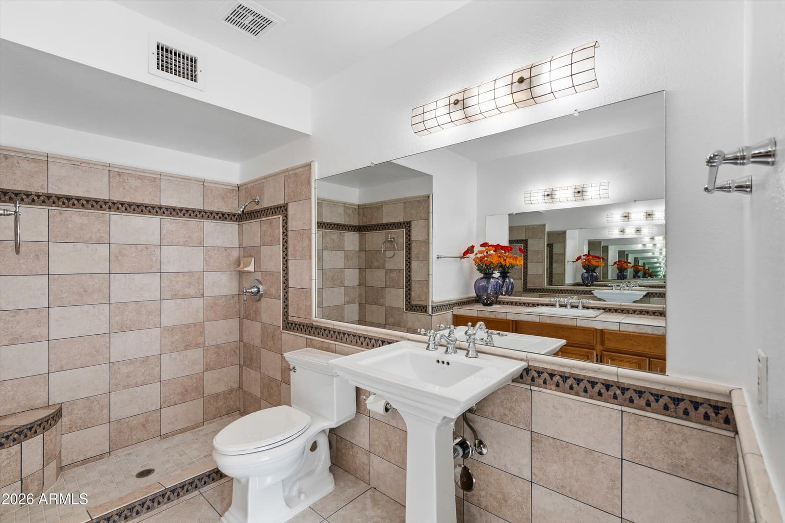 1301 E CANTERBURY Drive, Phoenix, AZ 85022 — photo 20 of 42