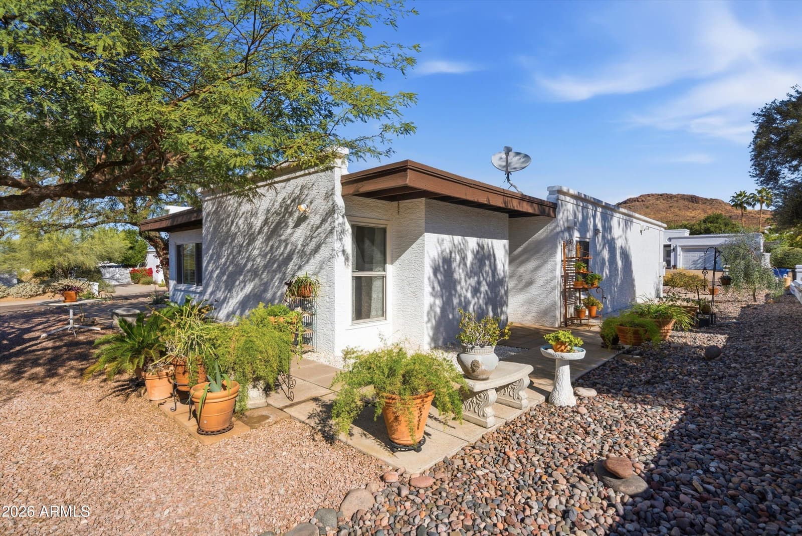 1301 E CANTERBURY Drive, Phoenix, AZ 85022 — photo 28 of 42