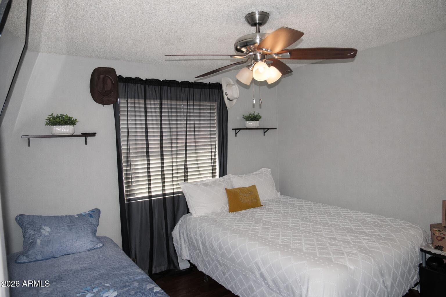 8318 W TURNEY Avenue, Phoenix, AZ 85037 — photo 9 of 18