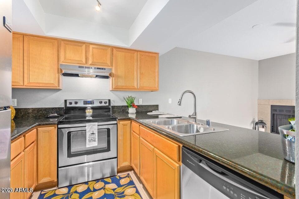 1065 W 1ST Street 103, Tempe, AZ 85281 — photo 5 of 10
