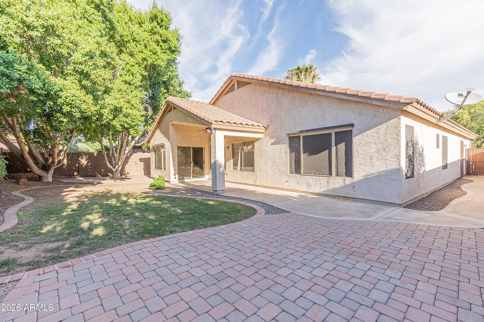 1049 W VAUGHN Avenue, Gilbert, AZ 85233 — photo 6 of 40