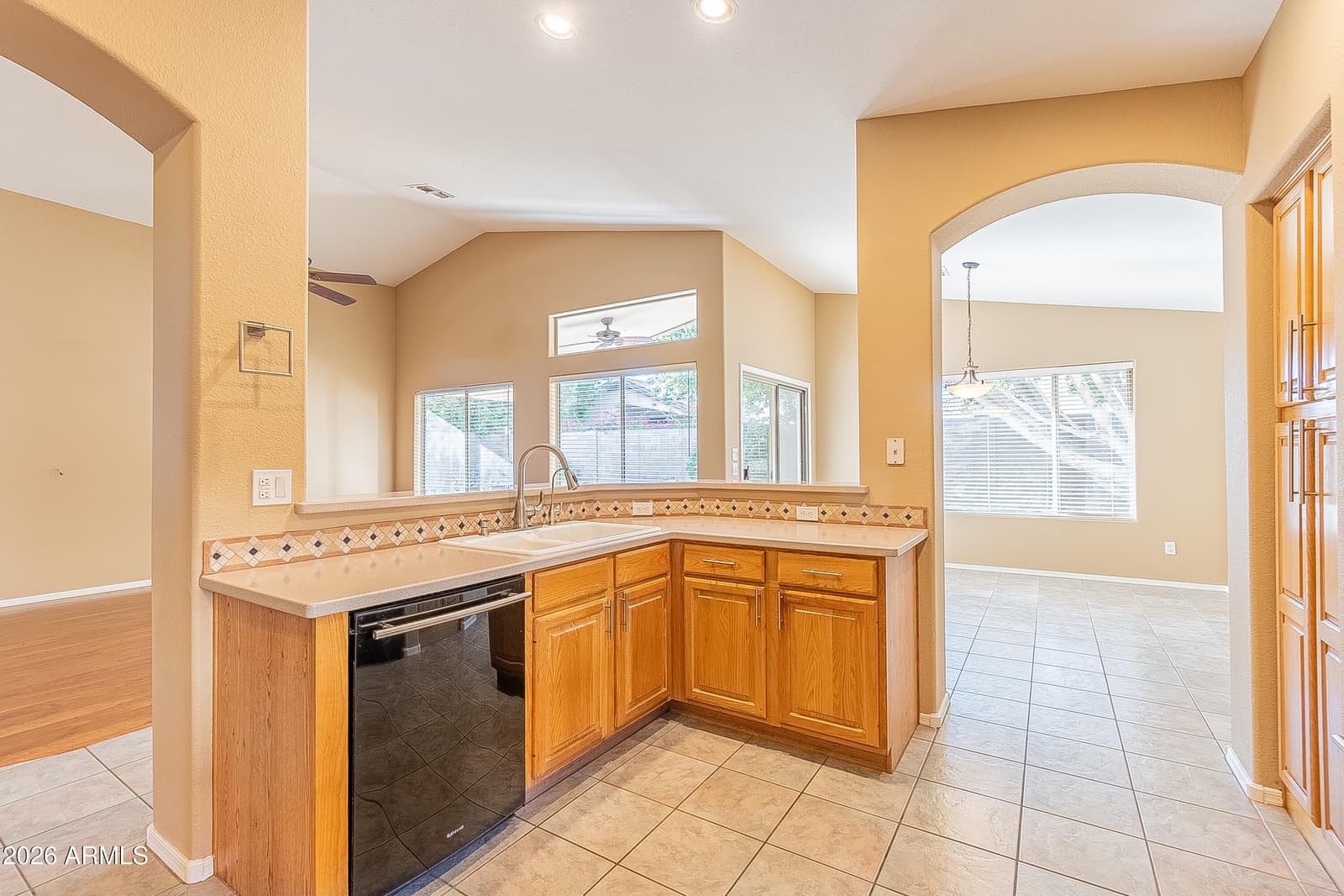 1049 W VAUGHN Avenue, Gilbert, AZ 85233 — photo 21 of 40
