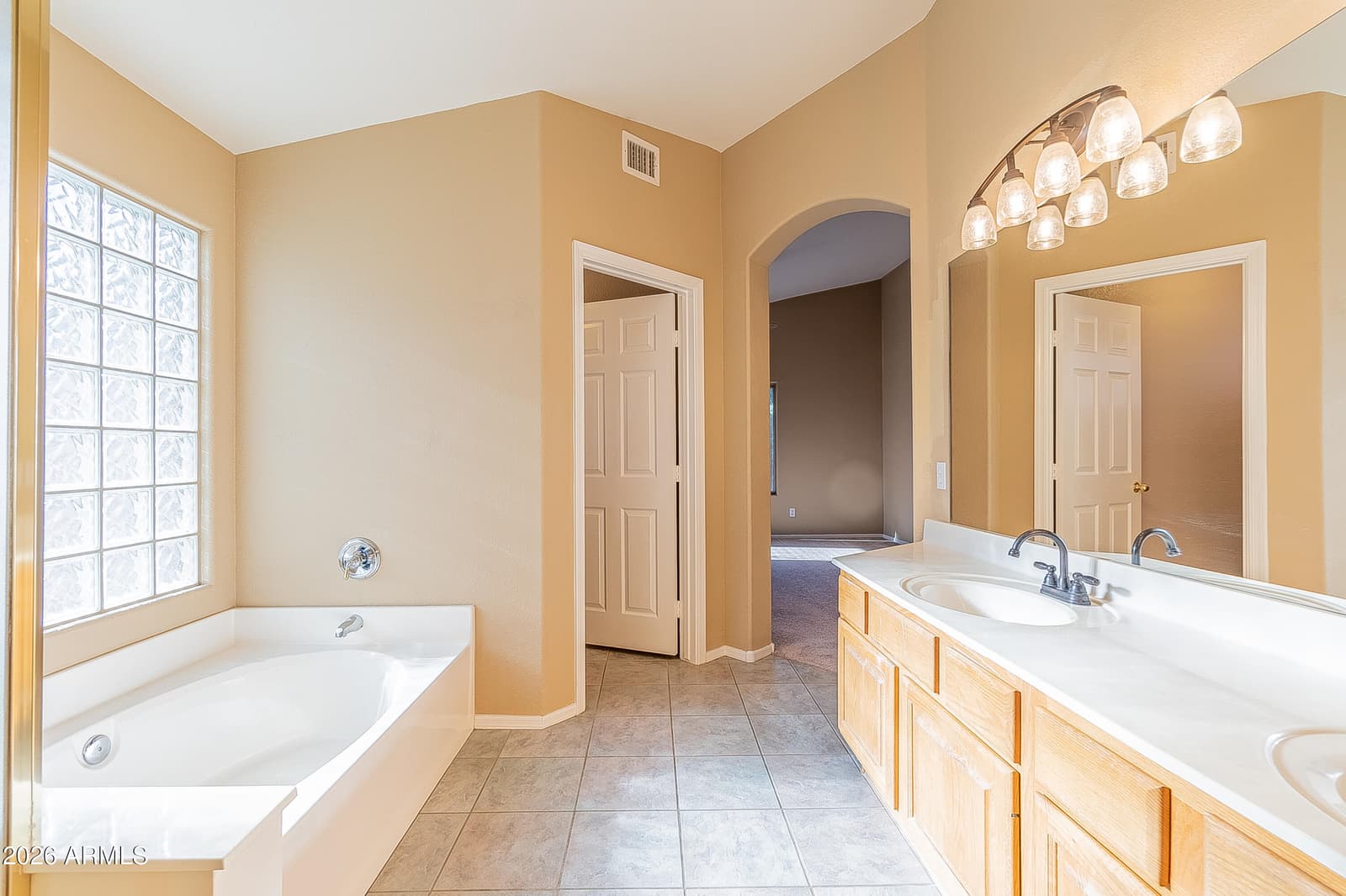 1049 W VAUGHN Avenue, Gilbert, AZ 85233 — photo 38 of 40