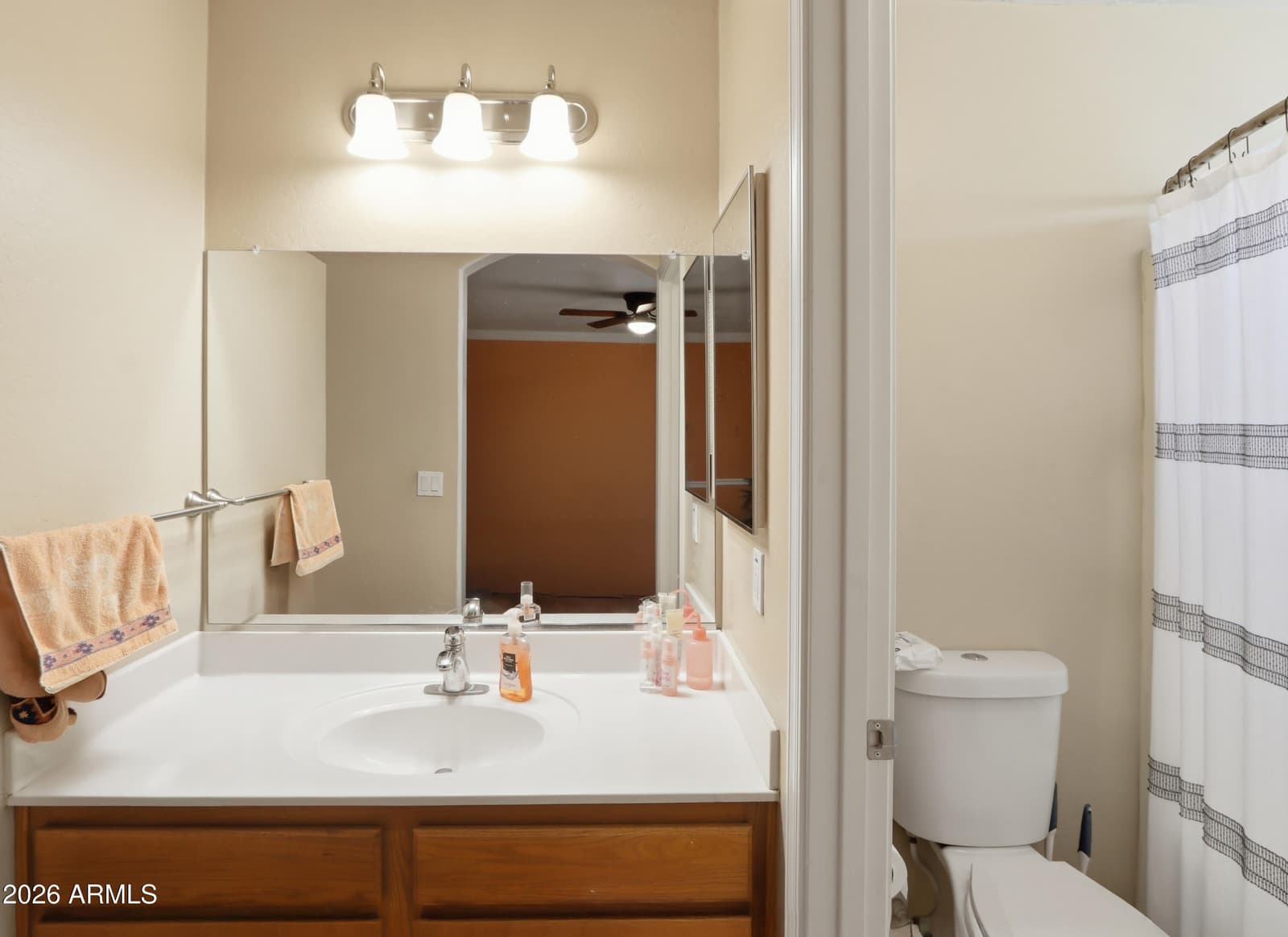 3315 W Sunland Avenue, Phoenix, AZ 85041 — photo 13 of 21