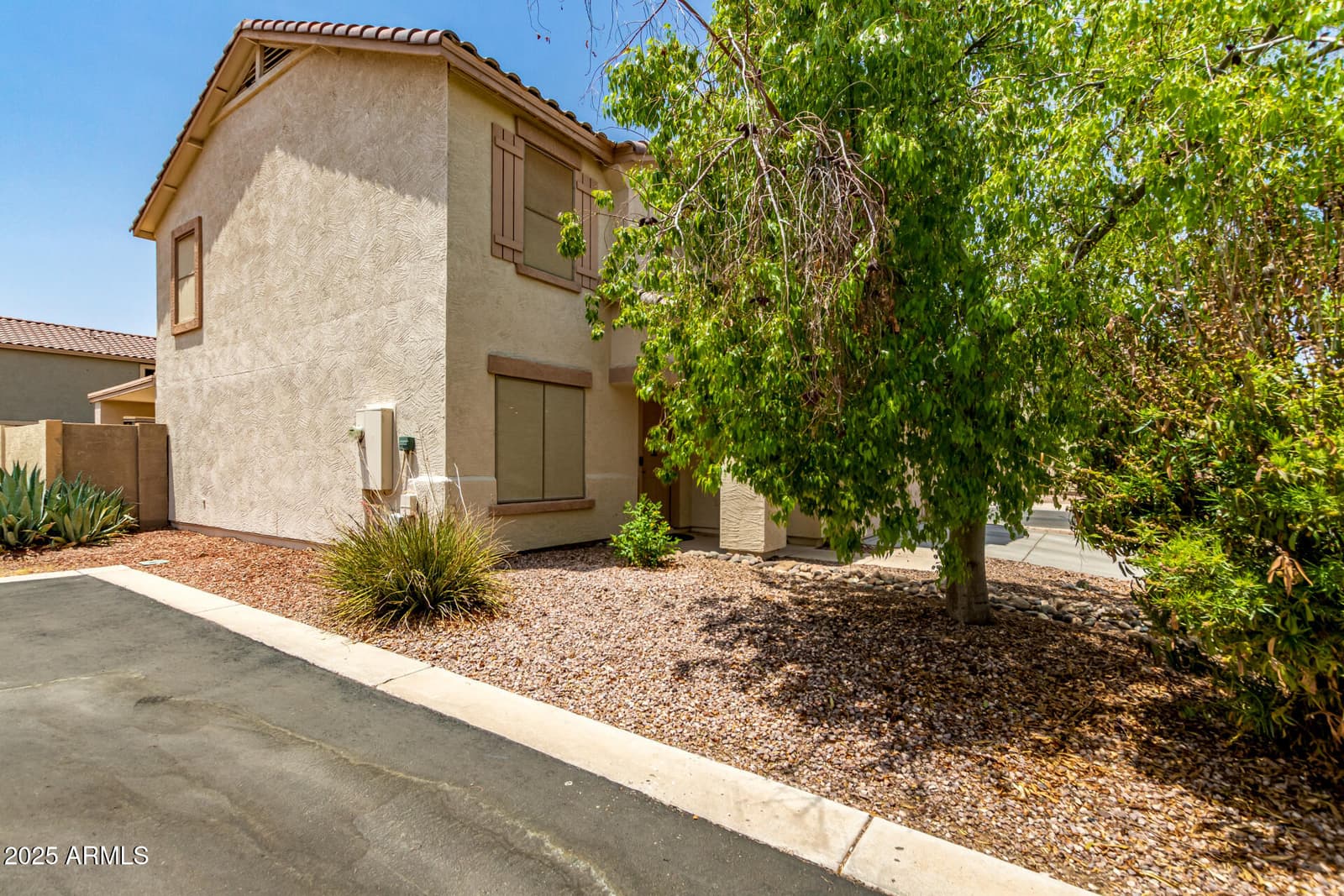 16935 W CENTRAL Street, Surprise, AZ 85388 — photo 2 of 35