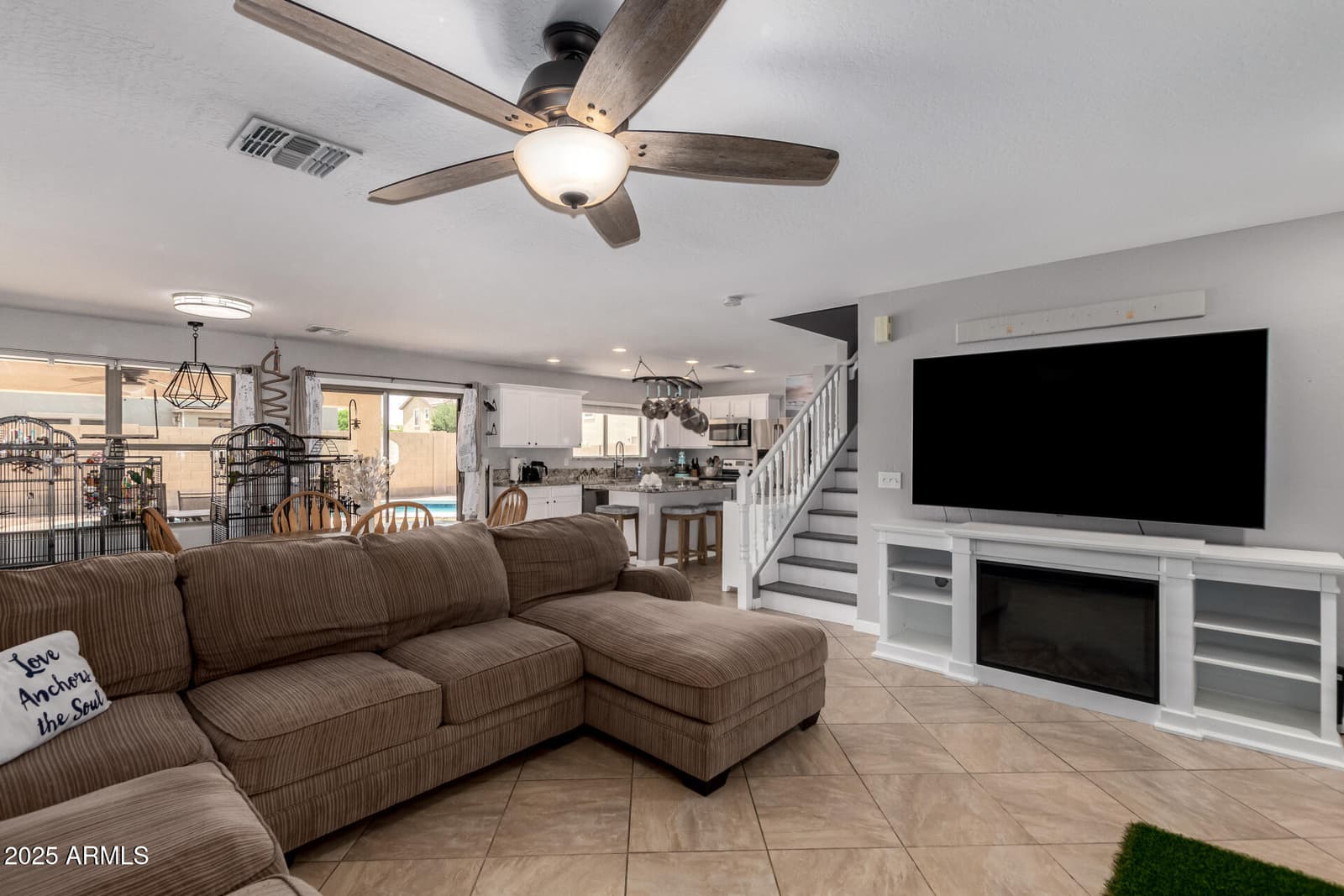 16935 W CENTRAL Street, Surprise, AZ 85388 — photo 5 of 35
