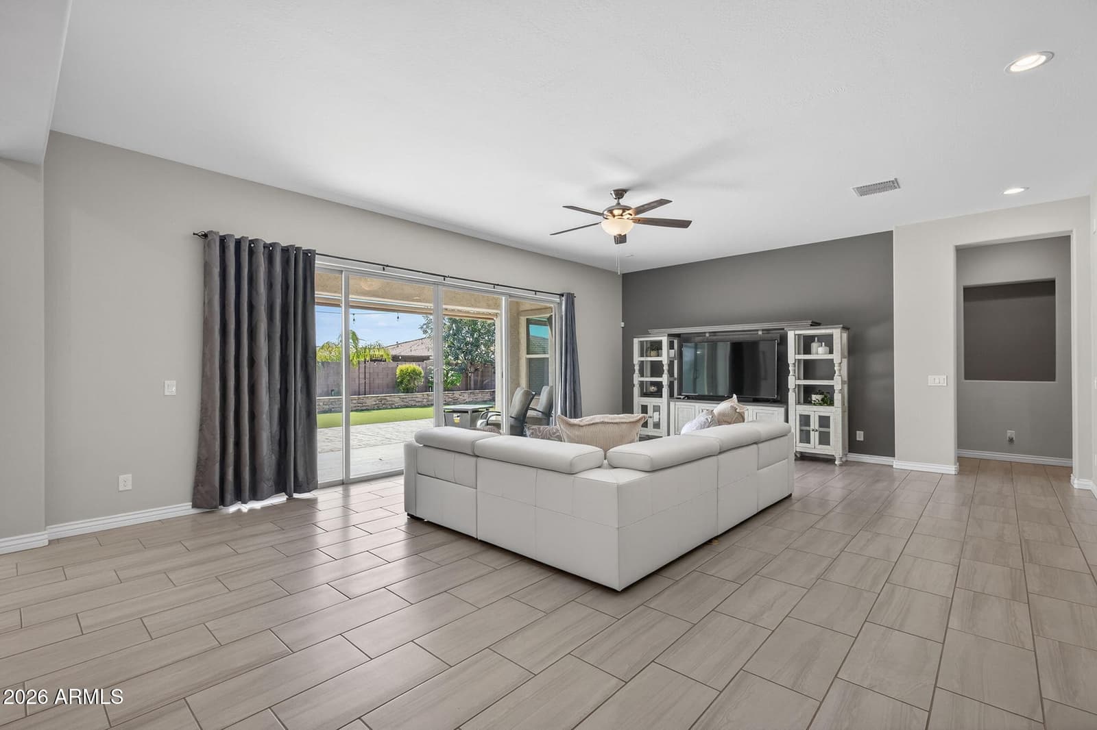 10611 E TUMBLEWEED Avenue, Mesa, AZ 85212 — photo 11 of 98