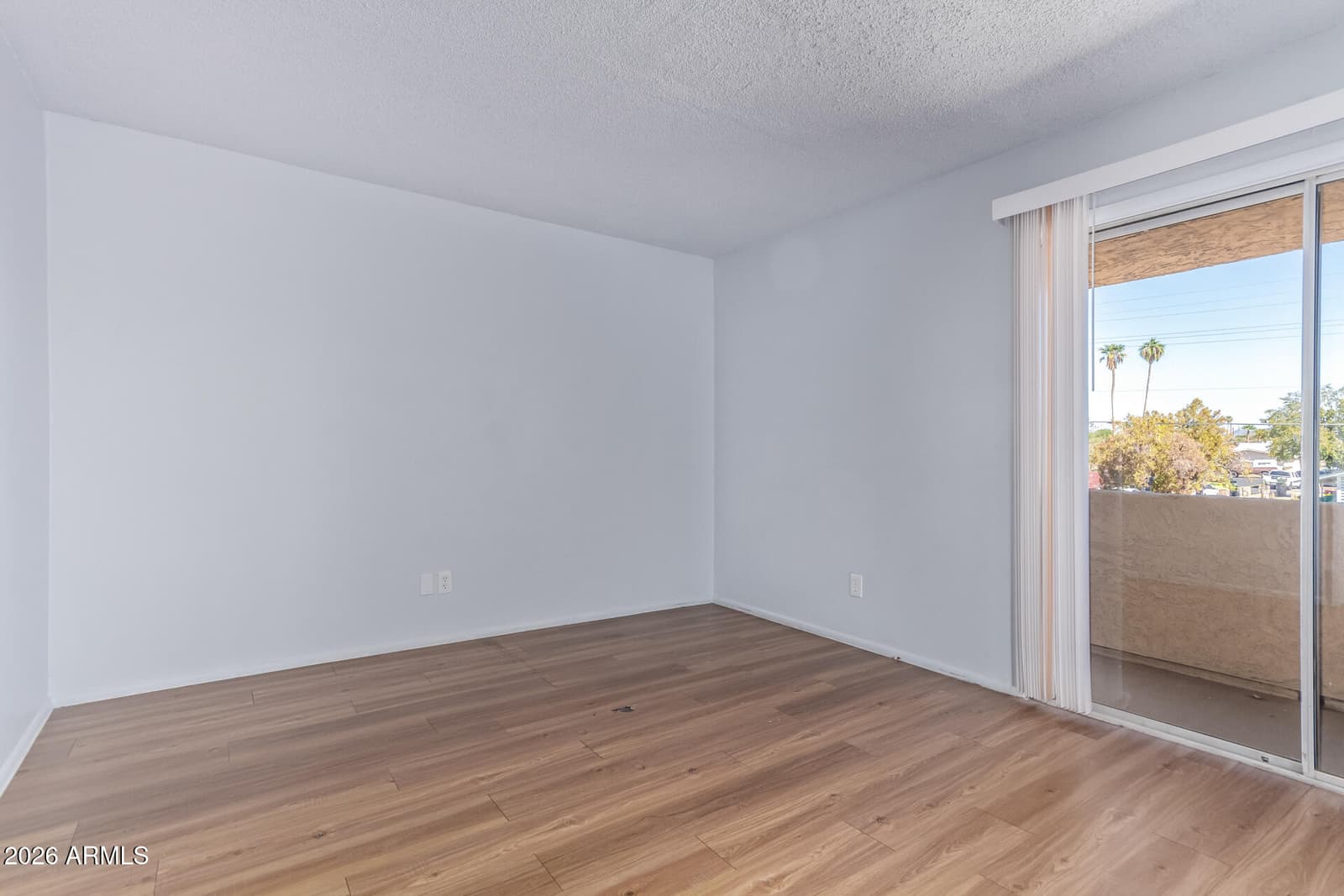 6320 N 47TH Avenue, Glendale, AZ 85301 — photo 11 of 24