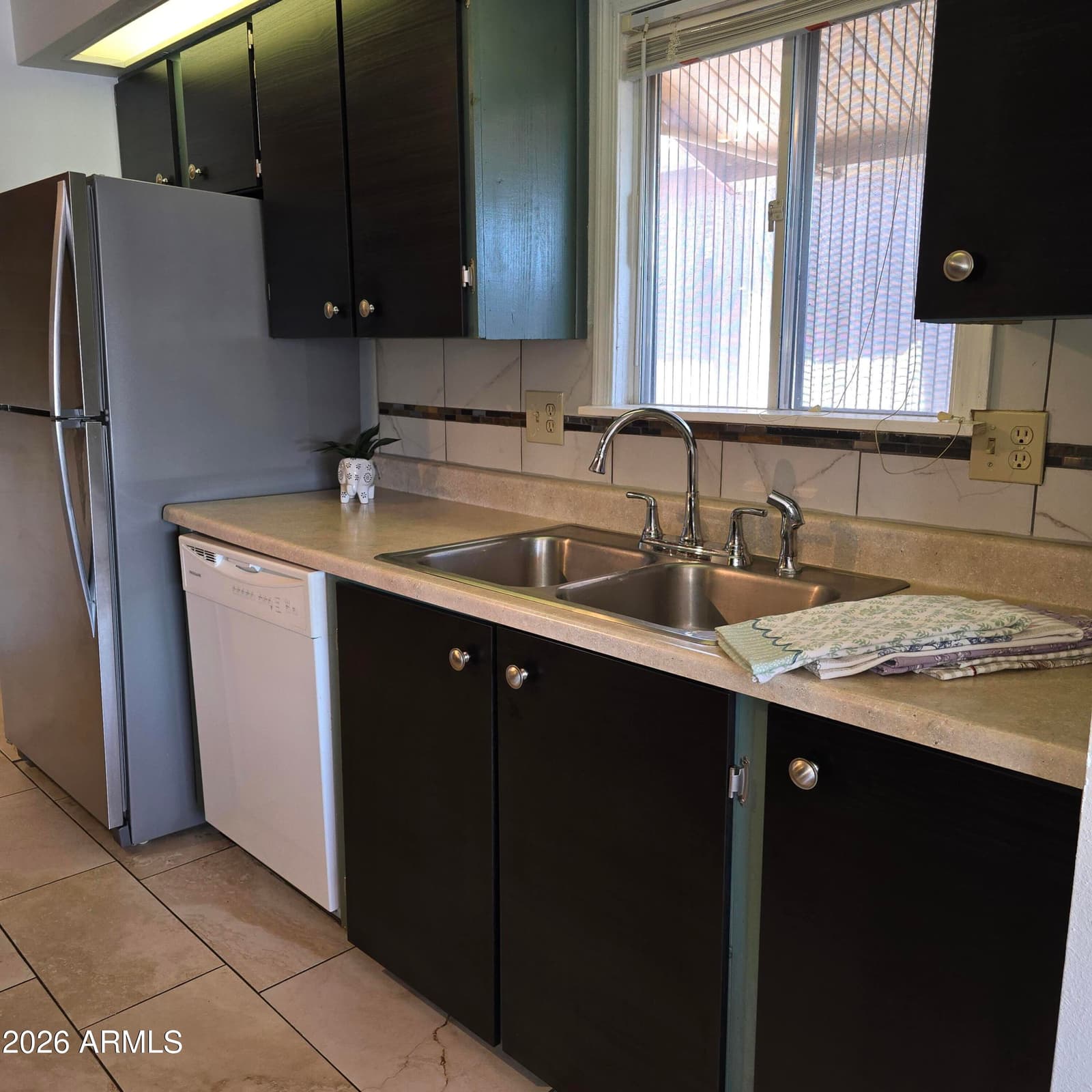 10201 N 99TH Avenue 76C, Peoria, AZ 85345 — photo 4 of 34