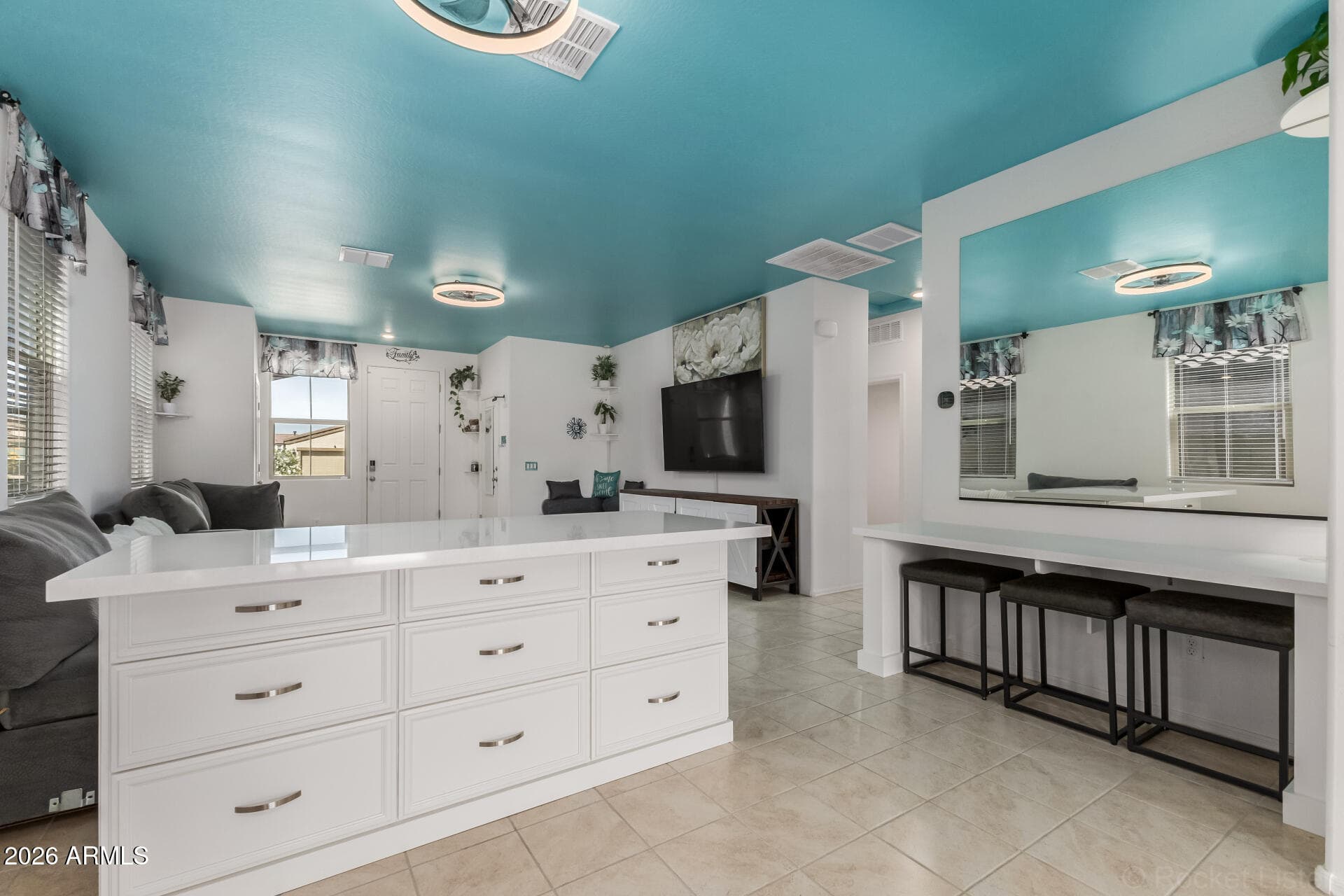 2541 W BOWKER Street, Phoenix, AZ 85041 — photo 14 of 34