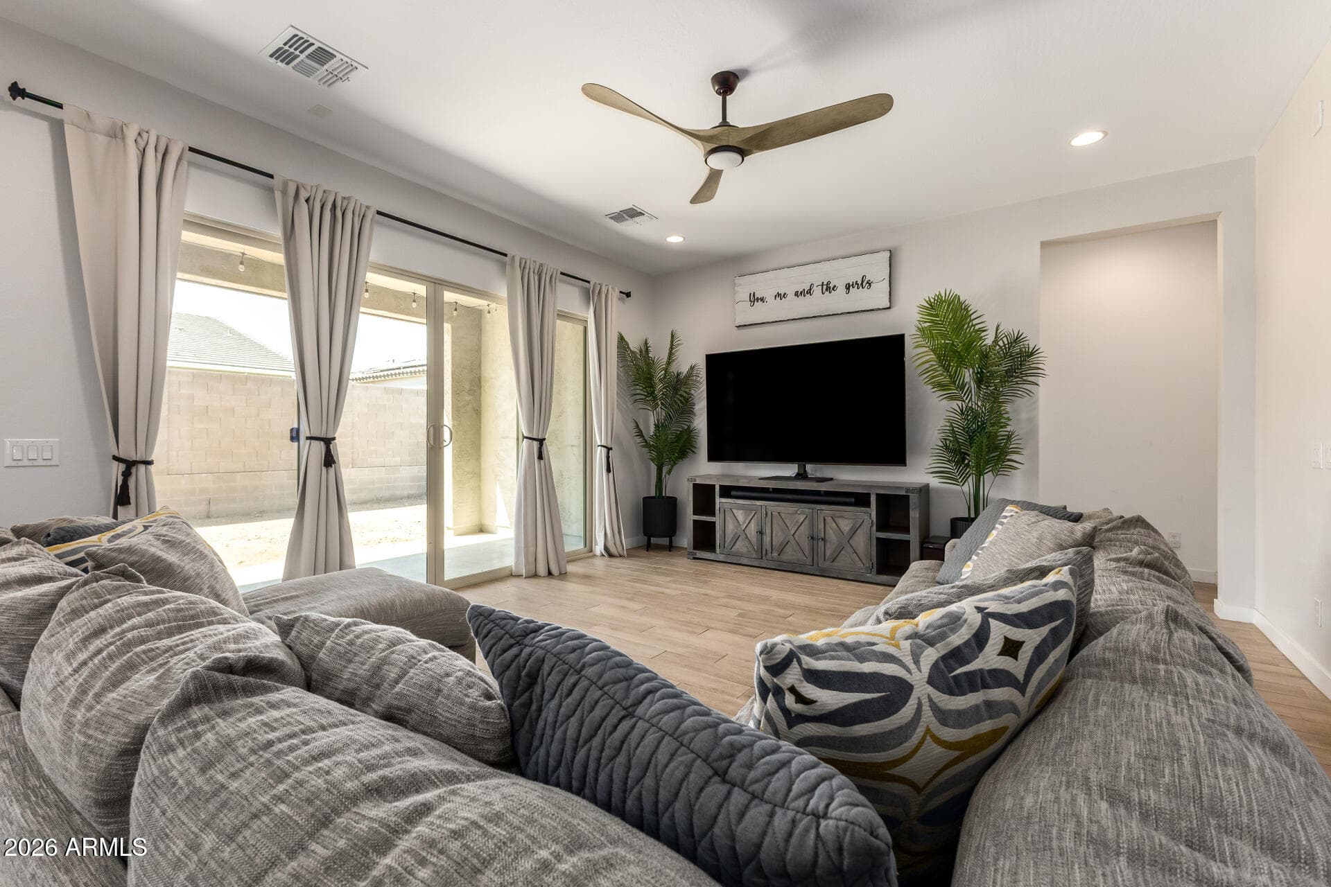 13190 N 174TH Drive, Surprise, AZ 85388 — photo 8 of 38