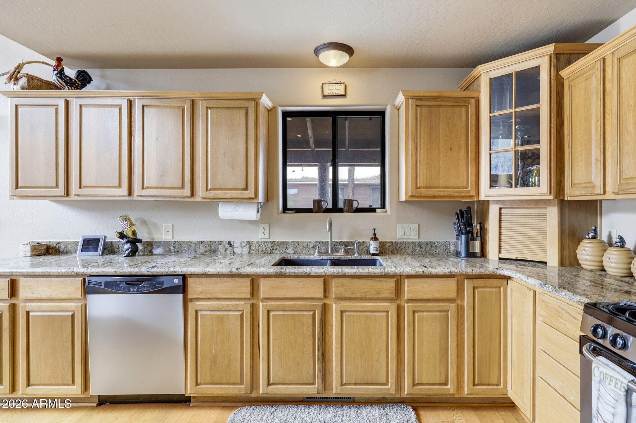 8496 PINE WOOD Drive, Pinetop, AZ 85935 — photo 15 of 53