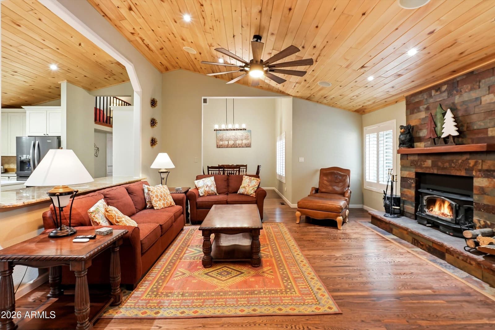 6679 TALL PINE Drive, Pinetop, AZ 85935 — photo 10 of 64