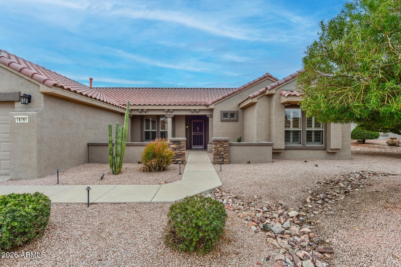16361 W WILLOW CREEK Lane, Surprise, AZ 85374 — photo 6 of 40