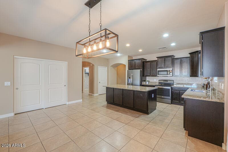 1248 E Jardin Drive, Casa Grande, AZ 85122 — photo 16 of 62