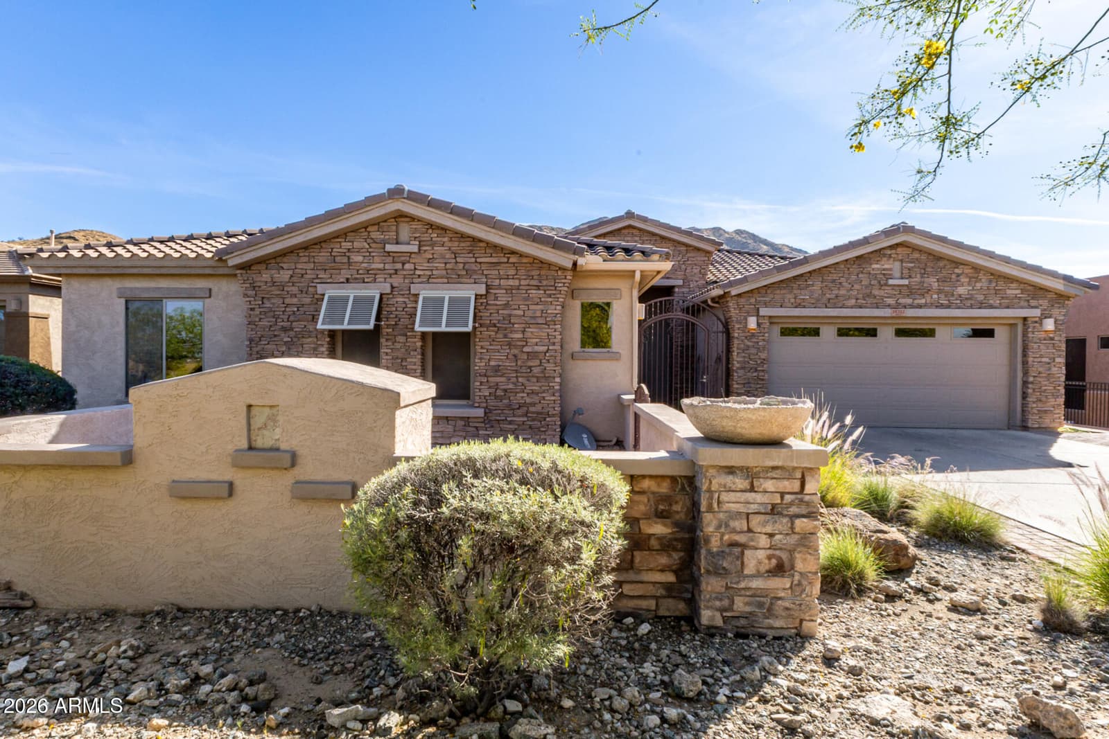 10312 S 16TH Drive, Phoenix, AZ 85041 — photo 13 of 62