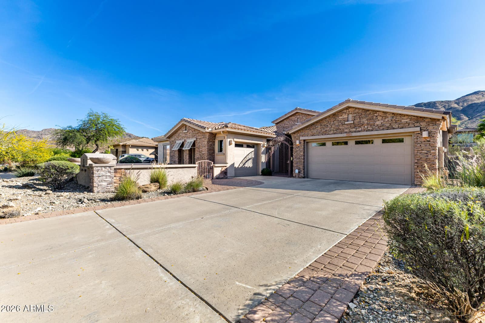 10312 S 16TH Drive, Phoenix, AZ 85041 — photo 14 of 62