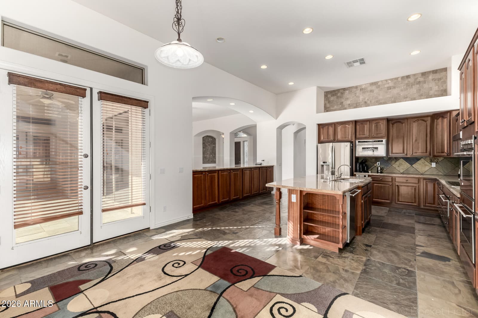 10312 S 16TH Drive, Phoenix, AZ 85041 — photo 10 of 62