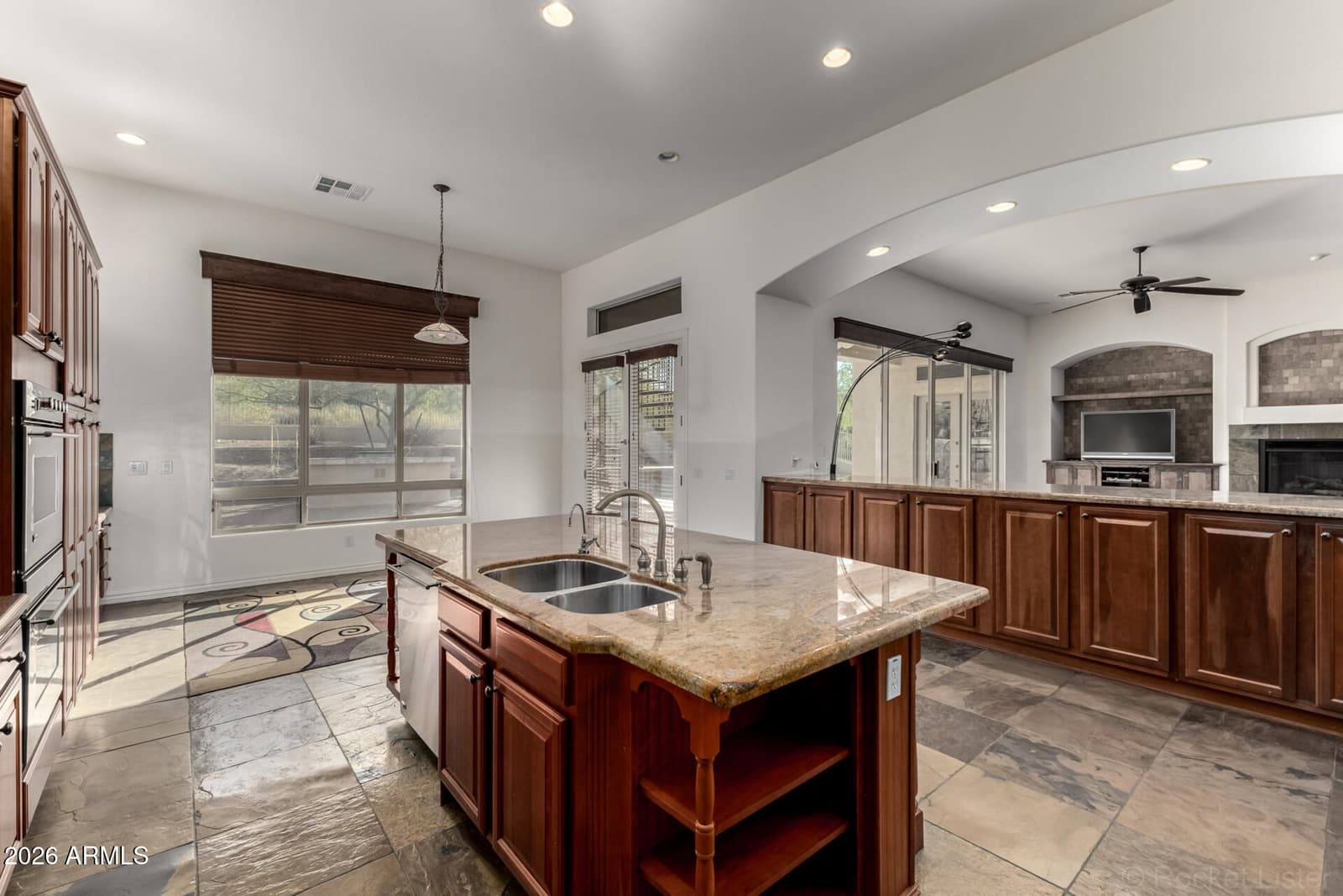 10312 S 16TH Drive, Phoenix, AZ 85041 — photo 21 of 62