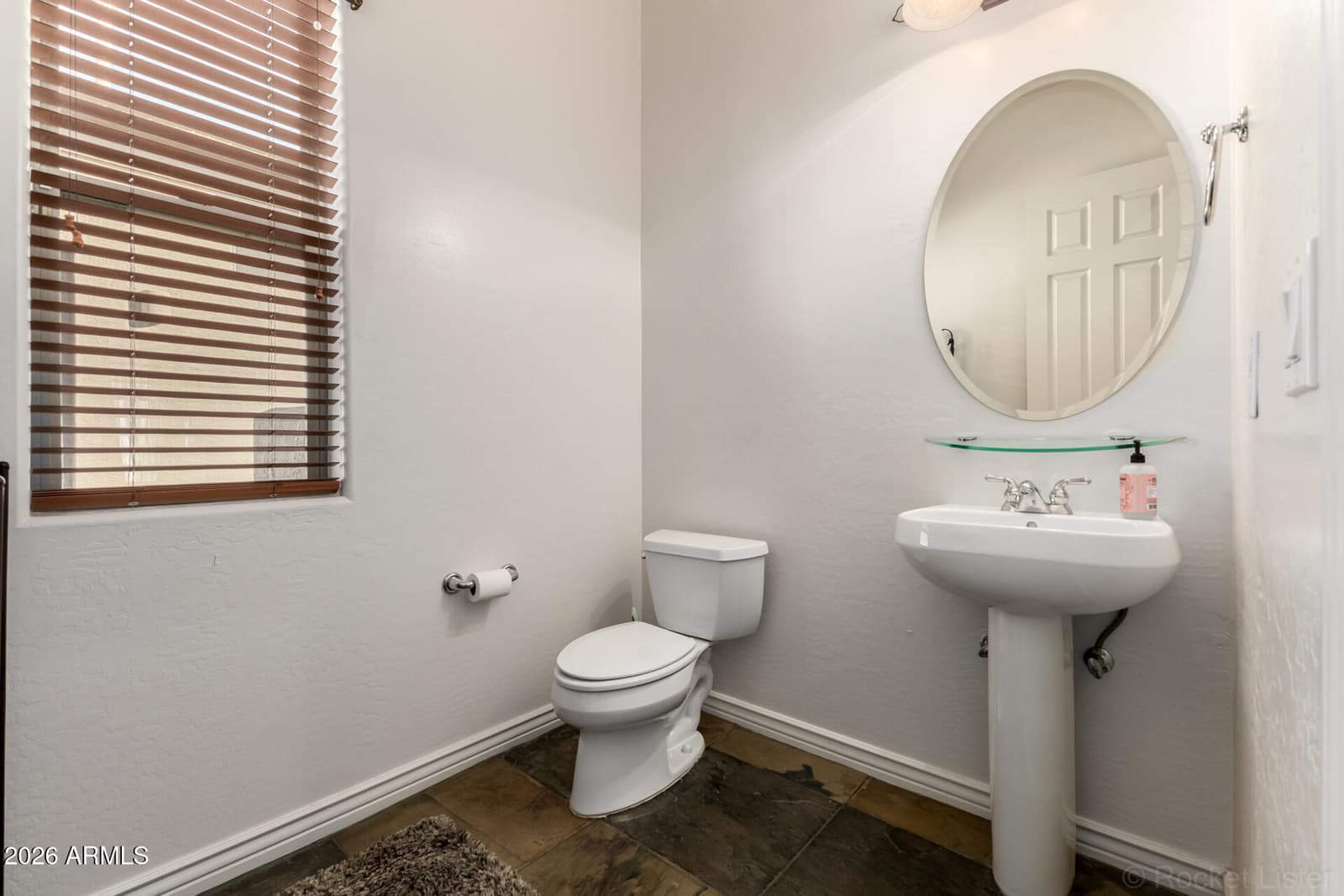 10312 S 16TH Drive, Phoenix, AZ 85041 — photo 38 of 62