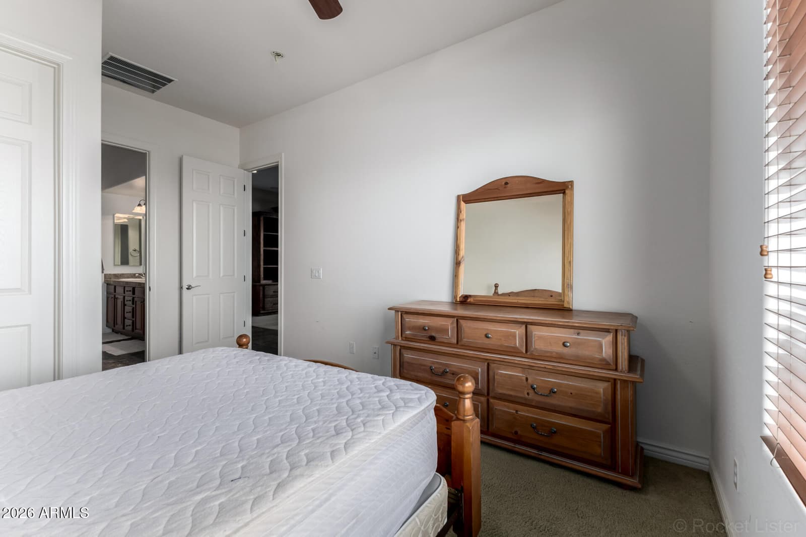 10312 S 16TH Drive, Phoenix, AZ 85041 — photo 33 of 62