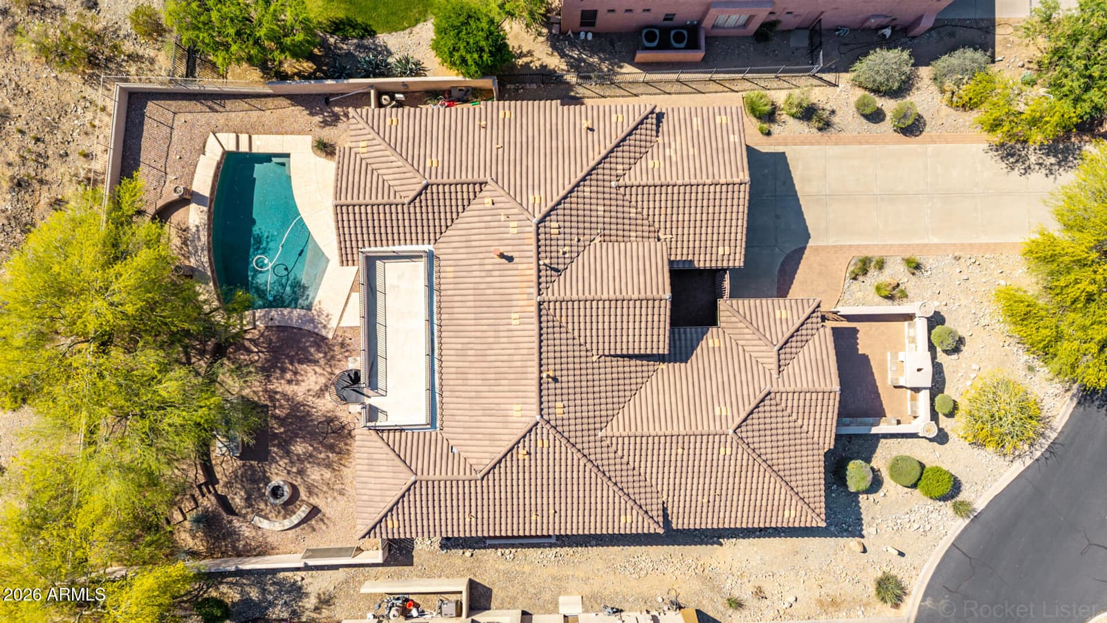 10312 S 16TH Drive, Phoenix, AZ 85041 — photo 12 of 62
