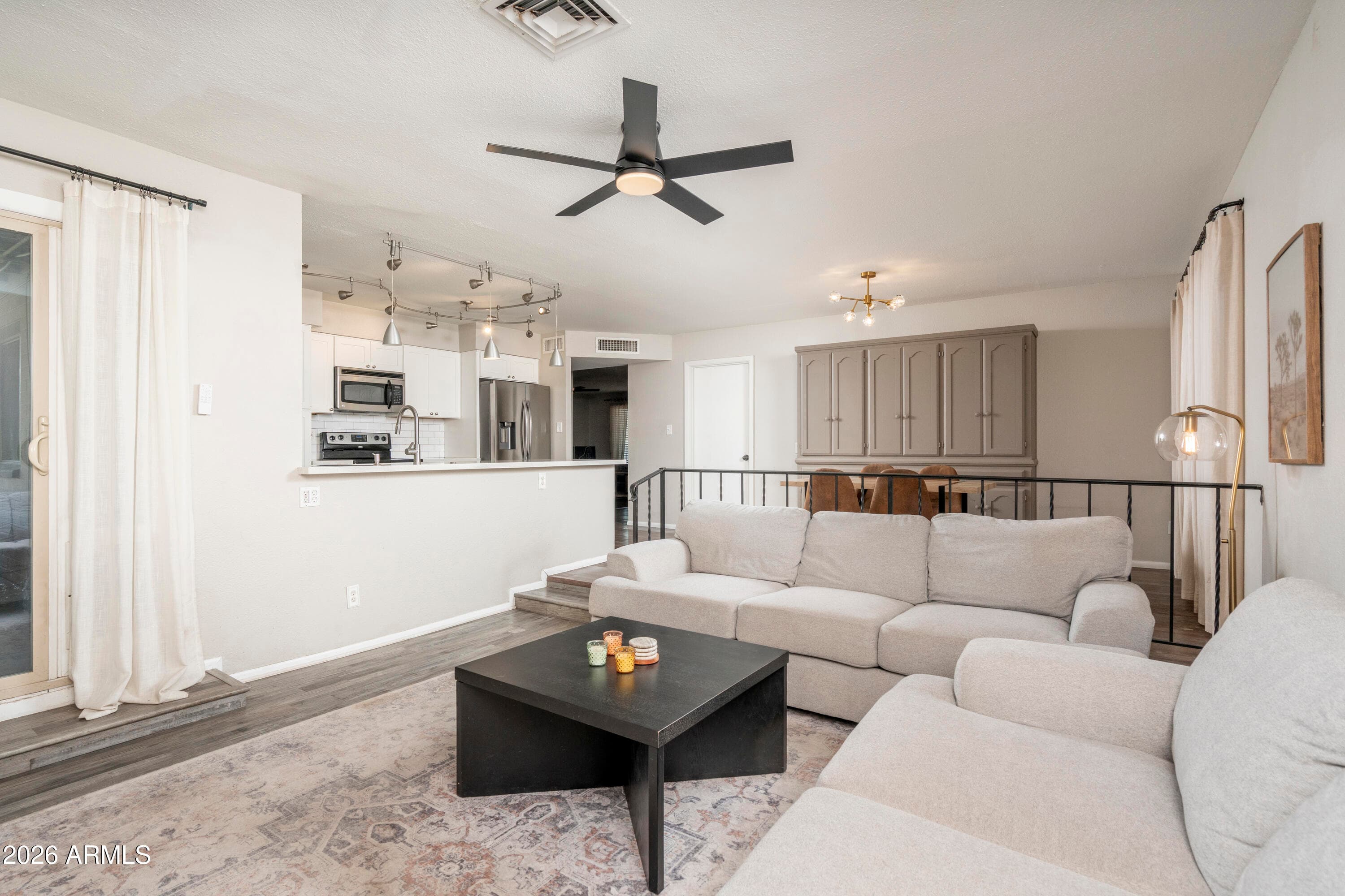2406 E LA JOLLA Drive, Tempe, AZ 85282 — photo 12 of 28
