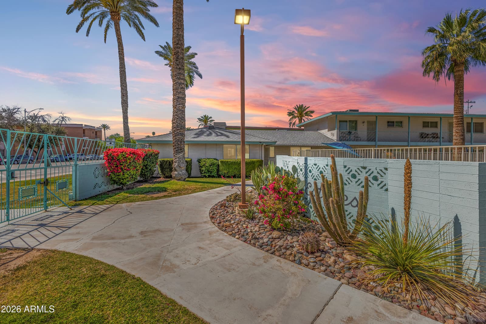 420 W EARLL Drive 1, Phoenix, AZ 85013 — photo 19 of 22