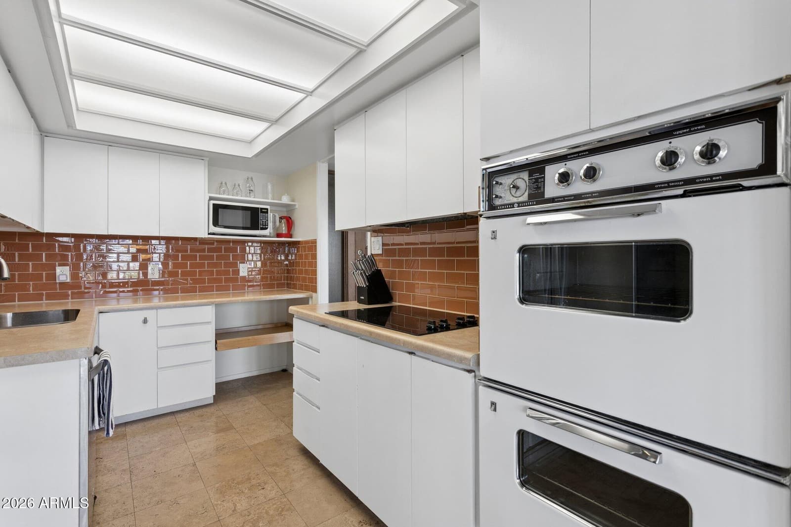 2323 N CENTRAL Avenue 205, Phoenix, AZ 85004 — photo 10 of 37