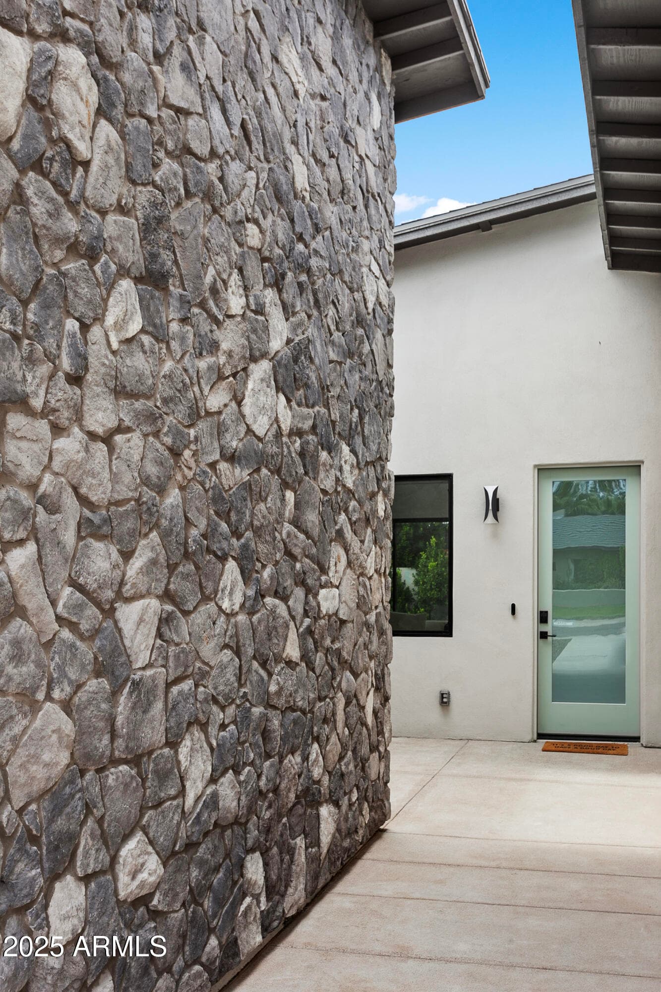 4002 N 33RD Place, Phoenix, AZ 85018 — photo 7 of 80