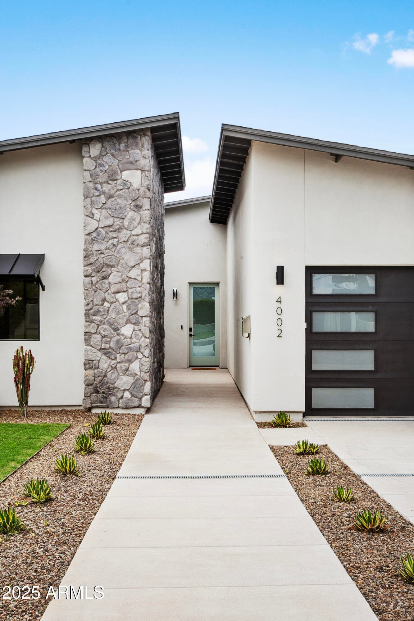 4002 N 33RD Place, Phoenix, AZ 85018 — photo 8 of 80