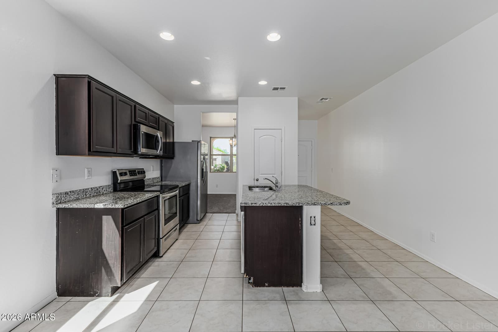 42061 W LUNAR Street, Maricopa, AZ 85138 — photo 14 of 33