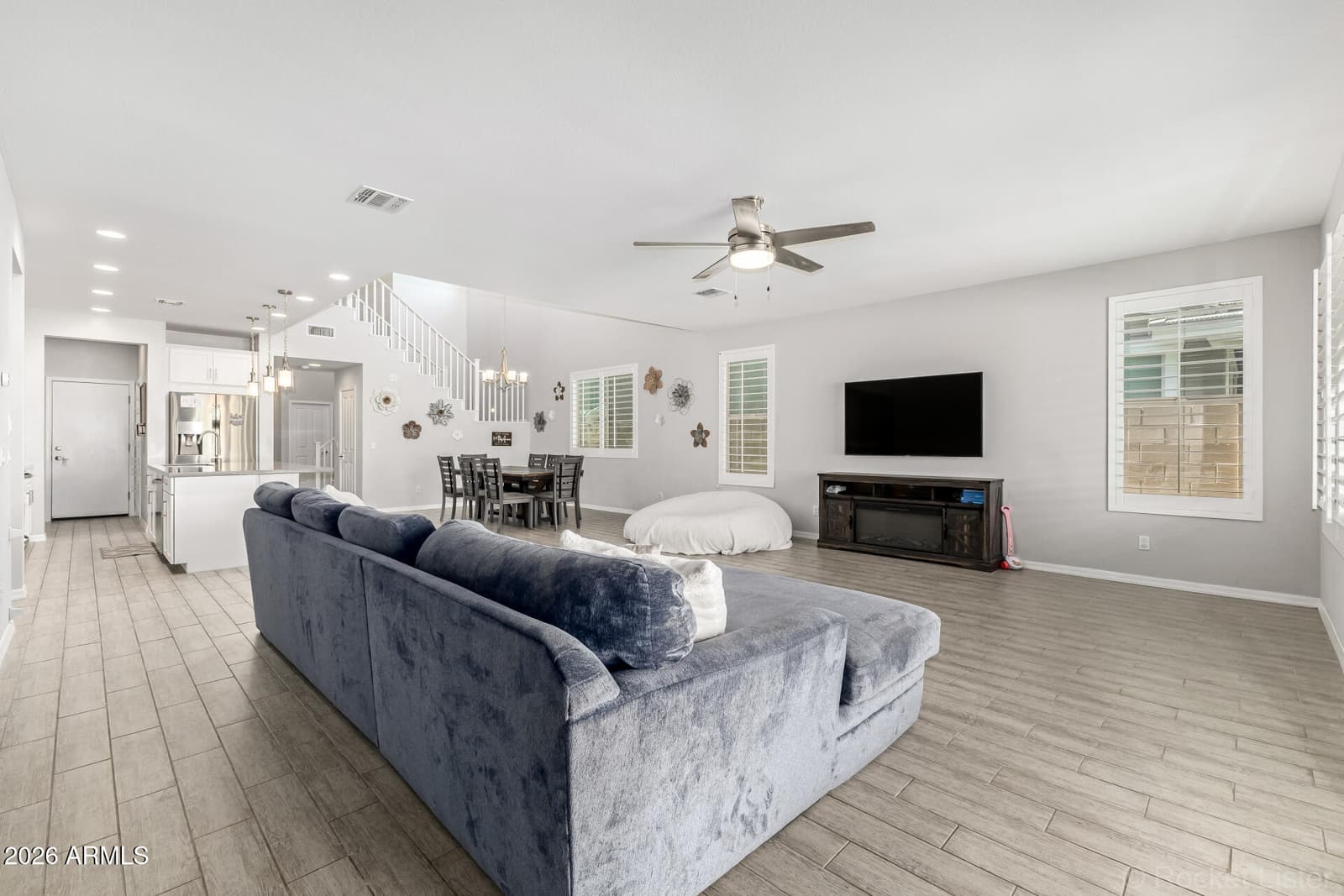14404 W Wethersfield Road, Surprise, AZ 85379 — photo 8 of 36