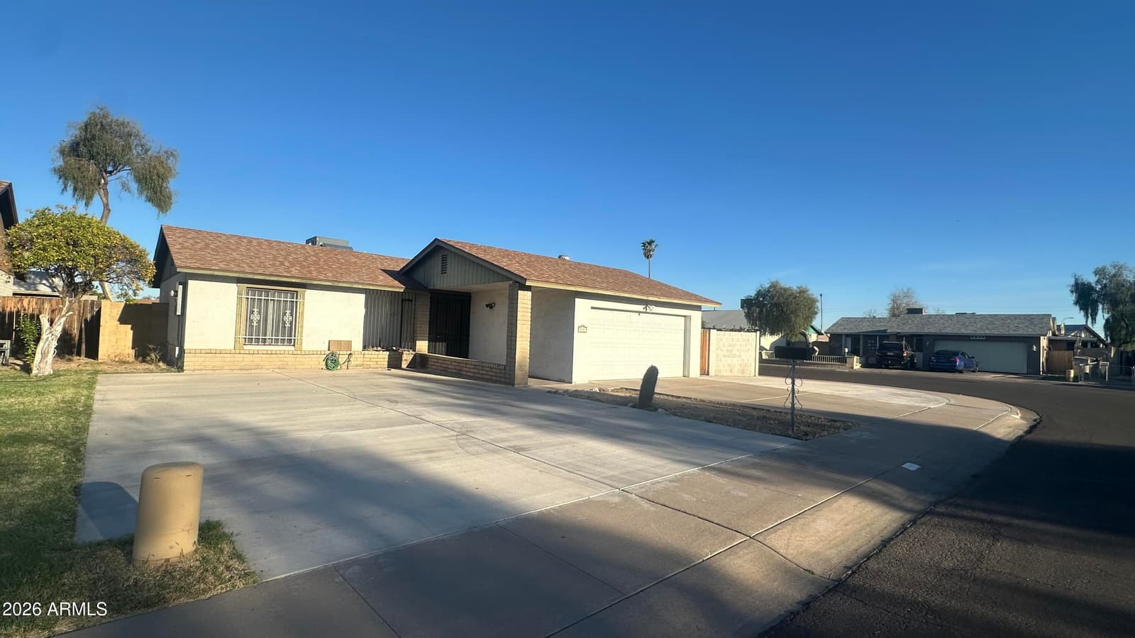 5101 N 69TH Drive, Glendale, AZ 85303 — photo 3 of 5