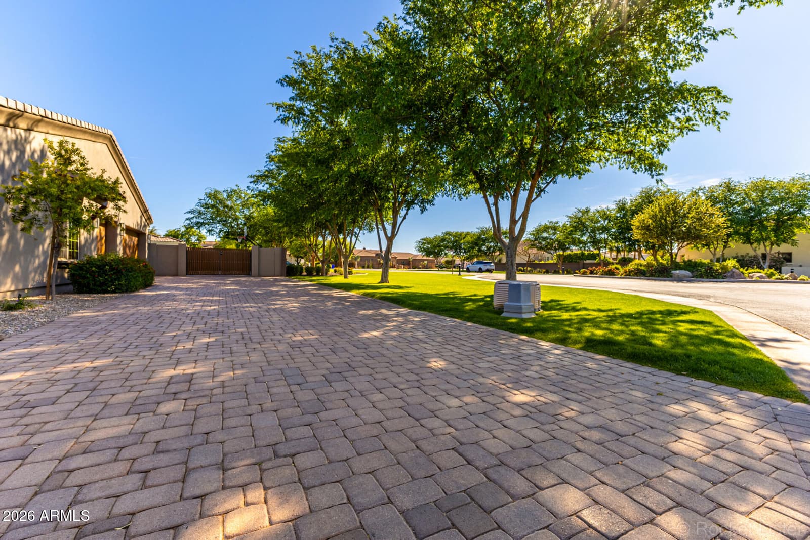2699 E JADE Place, Chandler, AZ 85286 — photo 12 of 55
