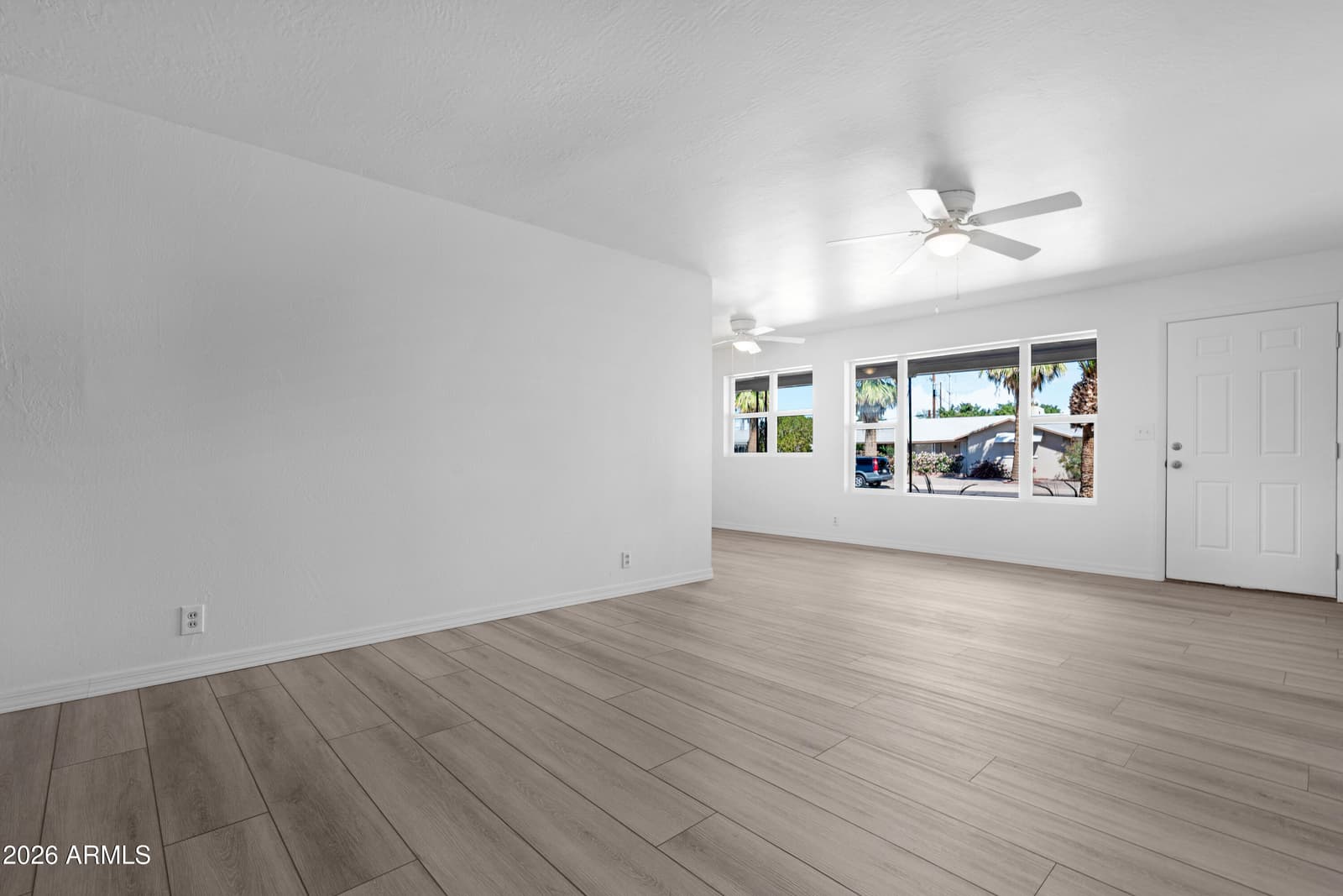 5437 E BUTTE Street, Mesa, AZ 85205 — photo 10 of 51