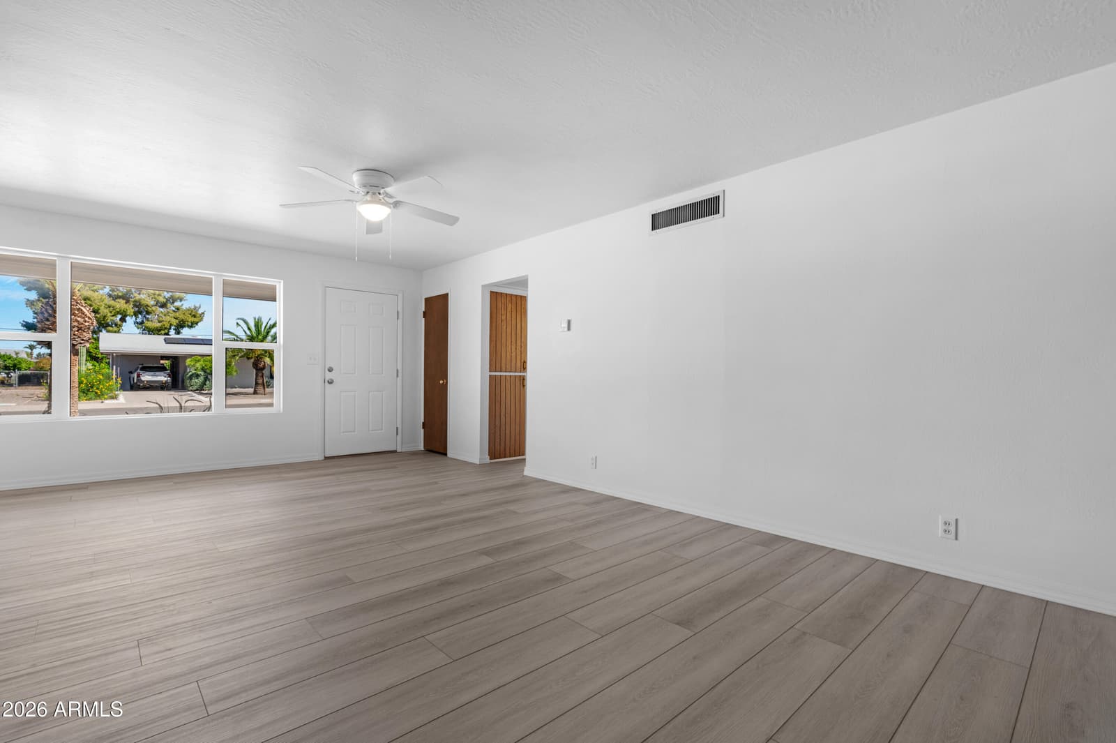 5437 E BUTTE Street, Mesa, AZ 85205 — photo 11 of 51