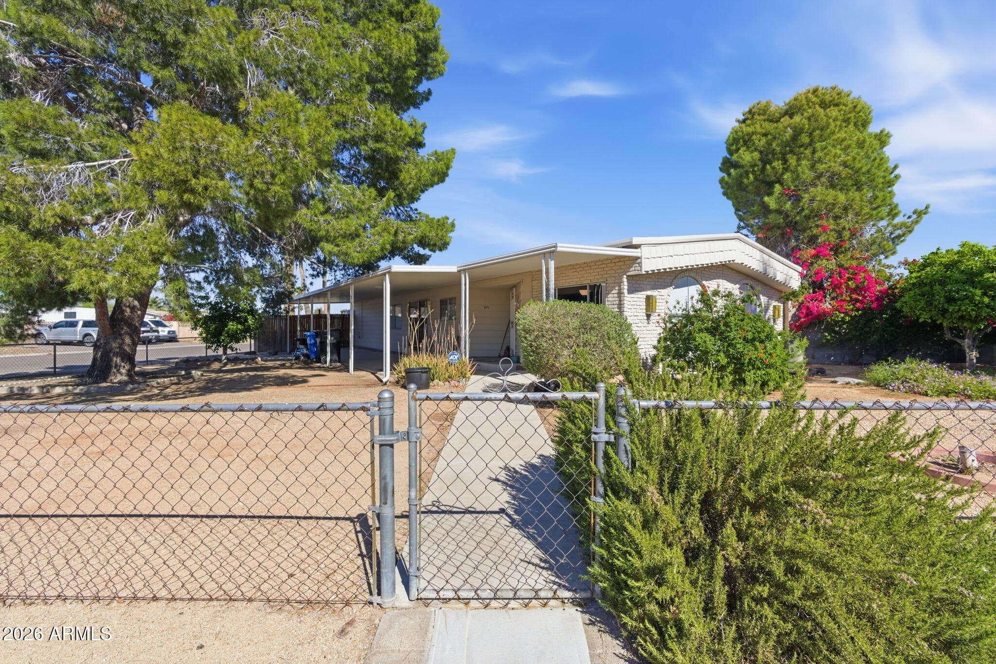 3572 W ROSS Avenue, Glendale, AZ 85308 — photo 5 of 32