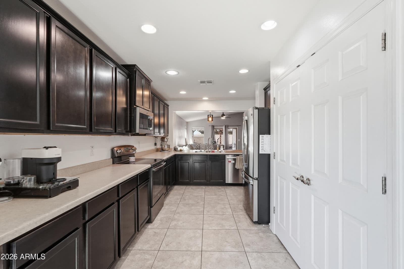 4050 S 185TH Lane, Goodyear, AZ 85338 — photo 12 of 37